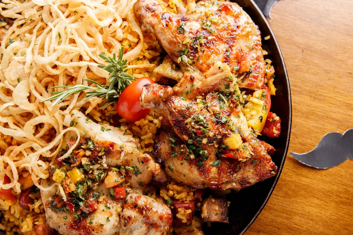 7 Receitas de Sobrecoxa de Frango Assada Suculenta e Crocante para Qualquer Ocasião