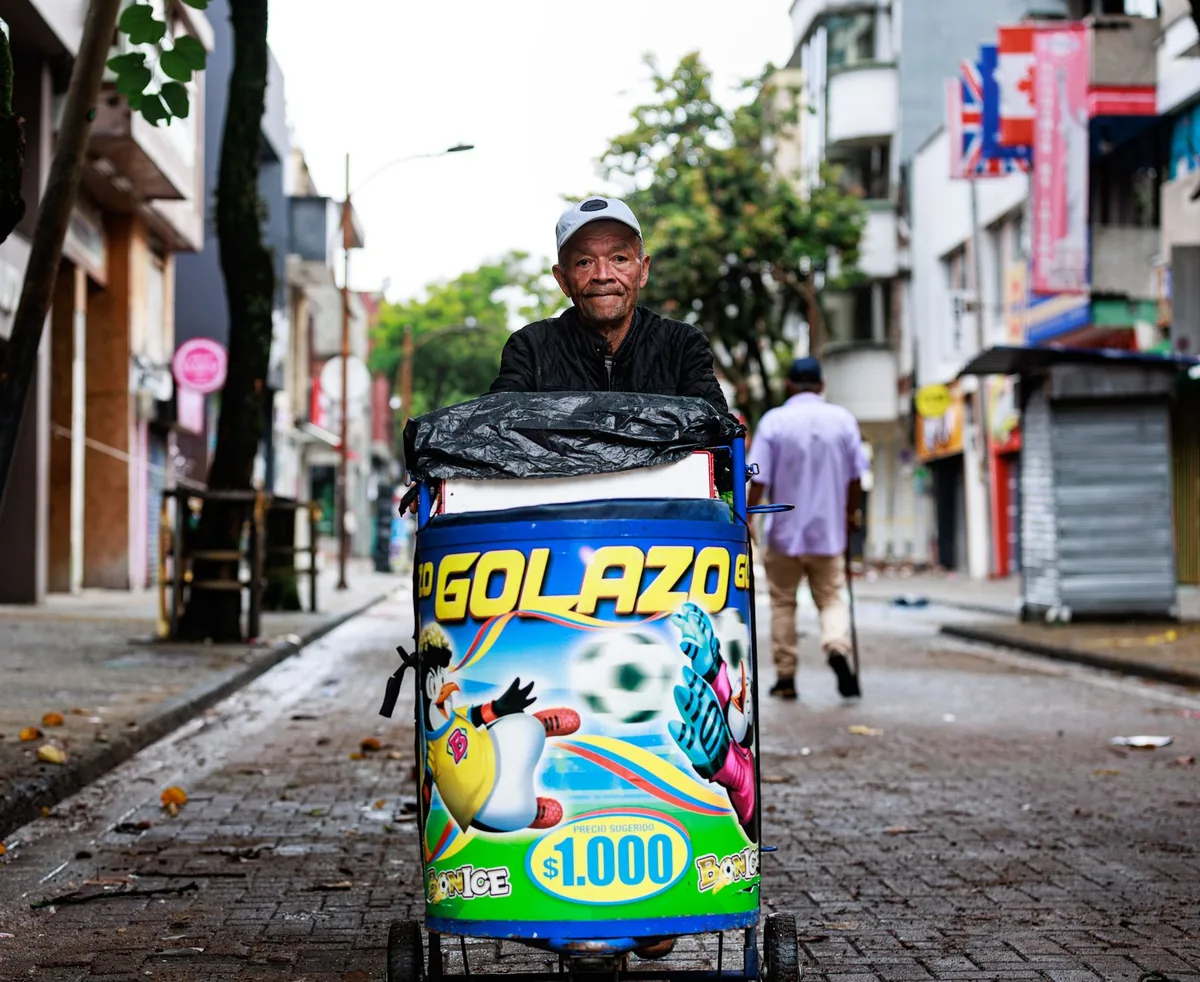Pão fácil de colher que rende muito e fica fofinho sem precisar sovar