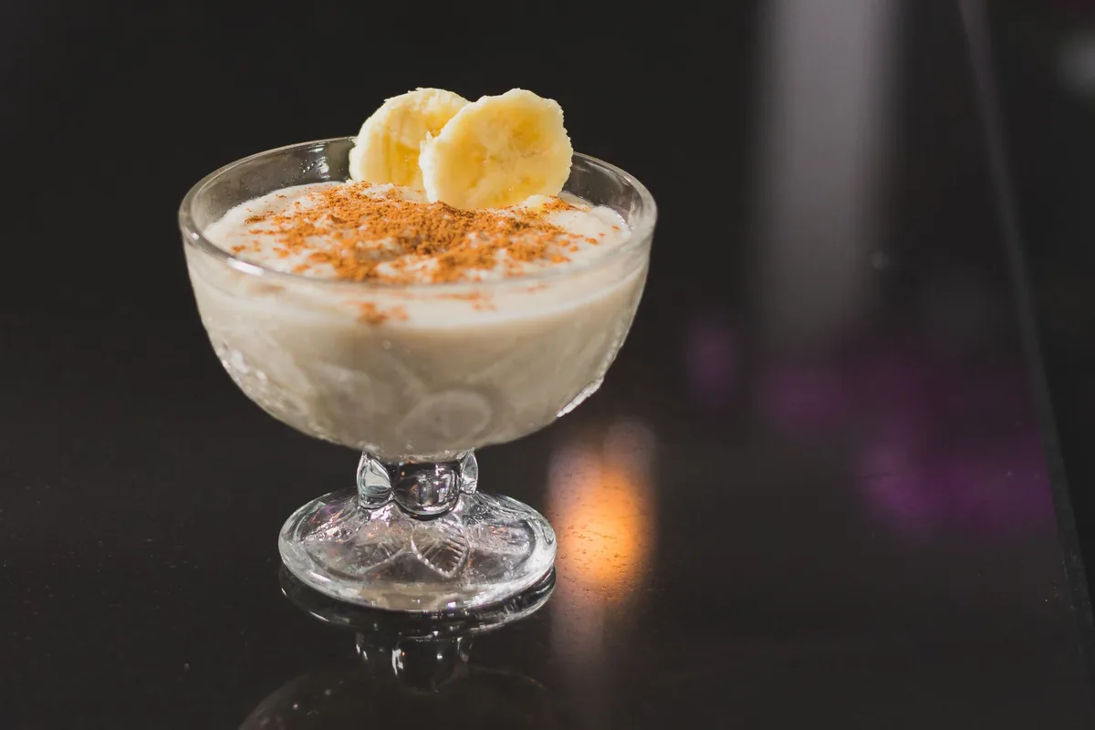 Picolé cremoso banana sem leite condensado: receita de 2 ingredientes, sem fogo e sem creme de leite